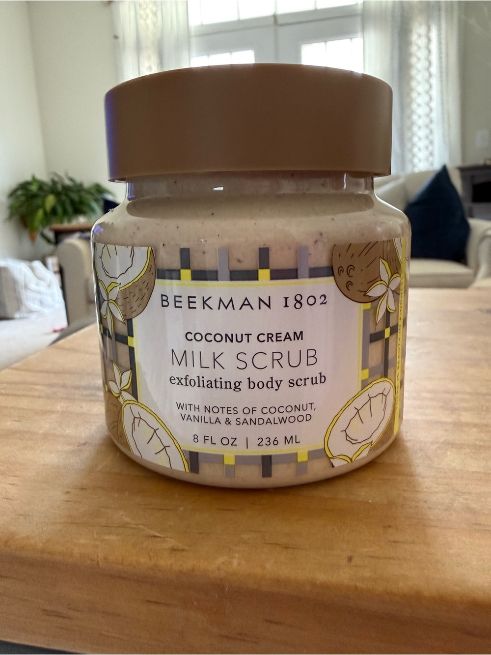 Beekman 1802 Coconut Cream Milk Scrub — Cream and Gold Label - Picture 4 of 8